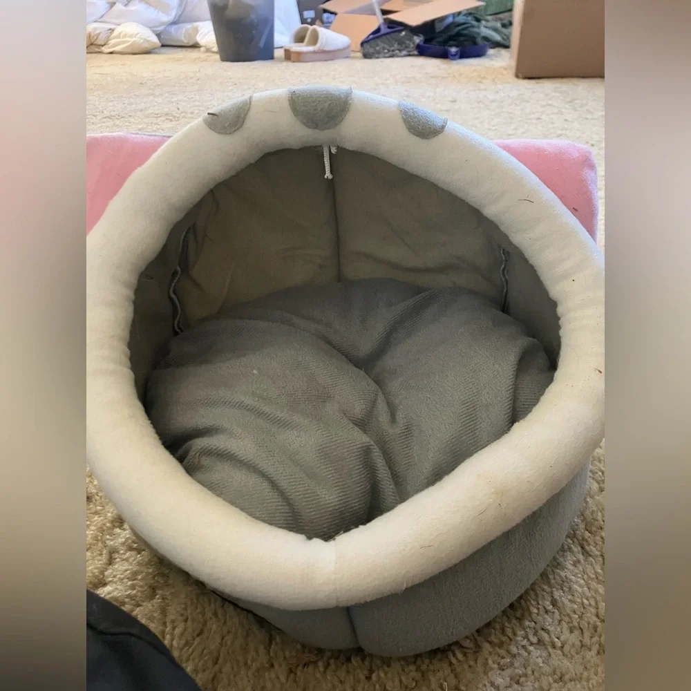 Gray Cat Hut Cushion Comfortable Space Bed Size S